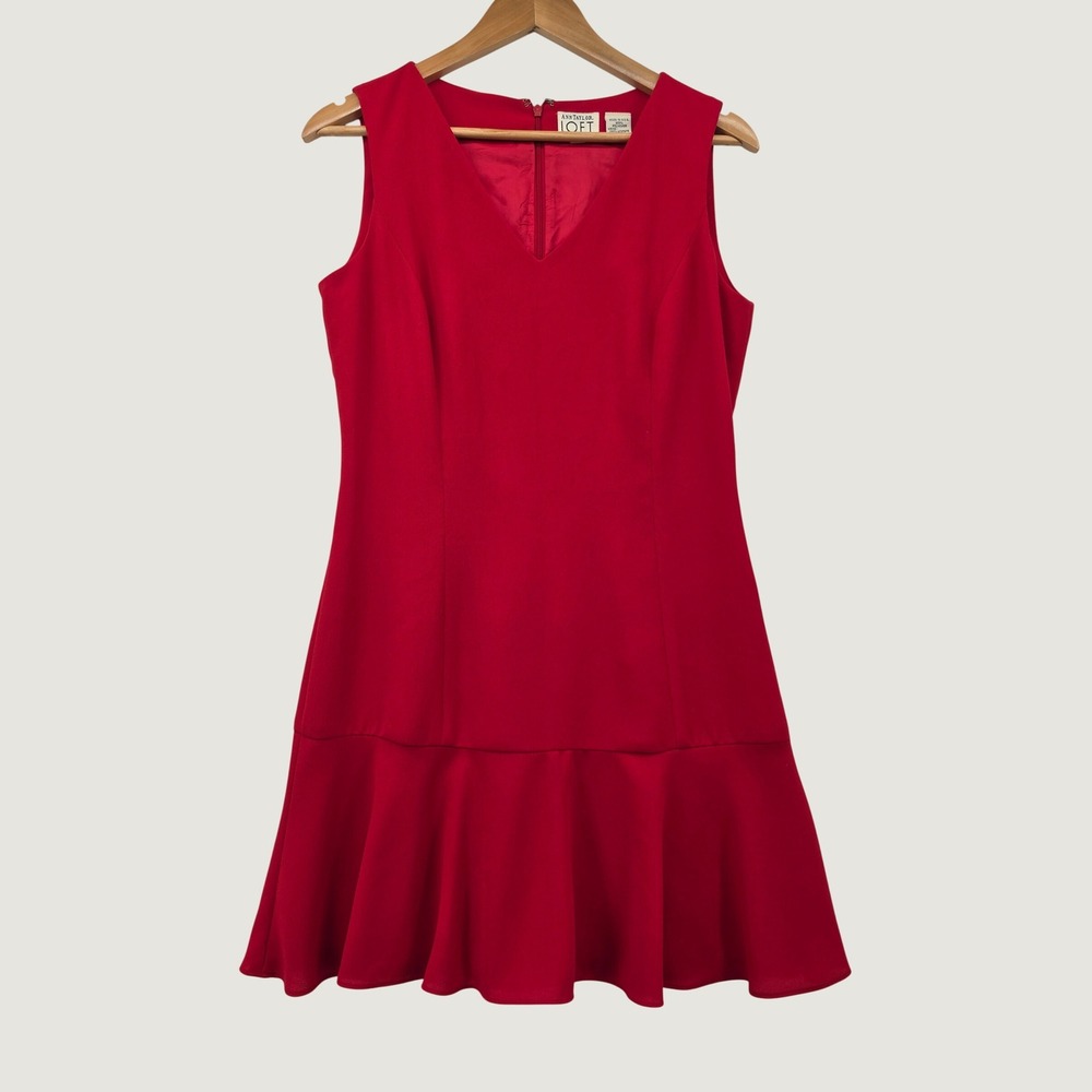 Ann Taylor Loft Red Sleeveless Drop Waist Flounce Hem V-Neck Dress Size 8 USA